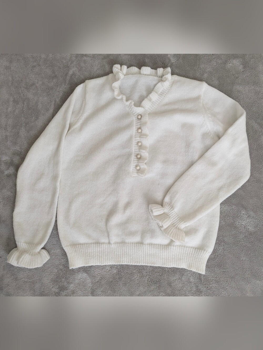 Source Unknown Cream Ruffle-Trim V-Neck Button Sweater